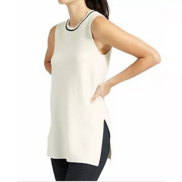 Athleta Sweaters - Athleta On the Town Ribbed Tunic Vest